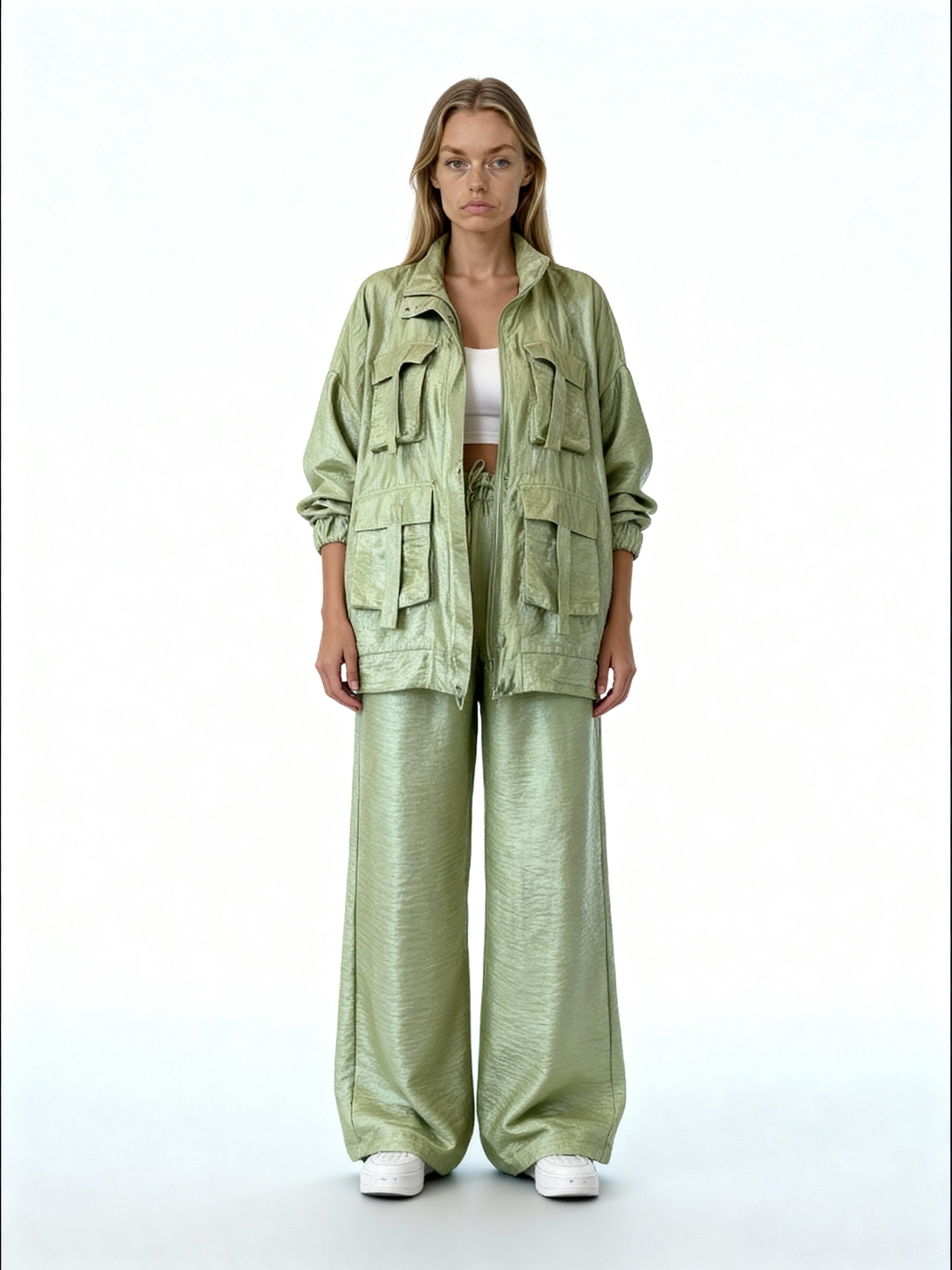 Ava | Conjunto satinado con chaqueta y pantalón fluido